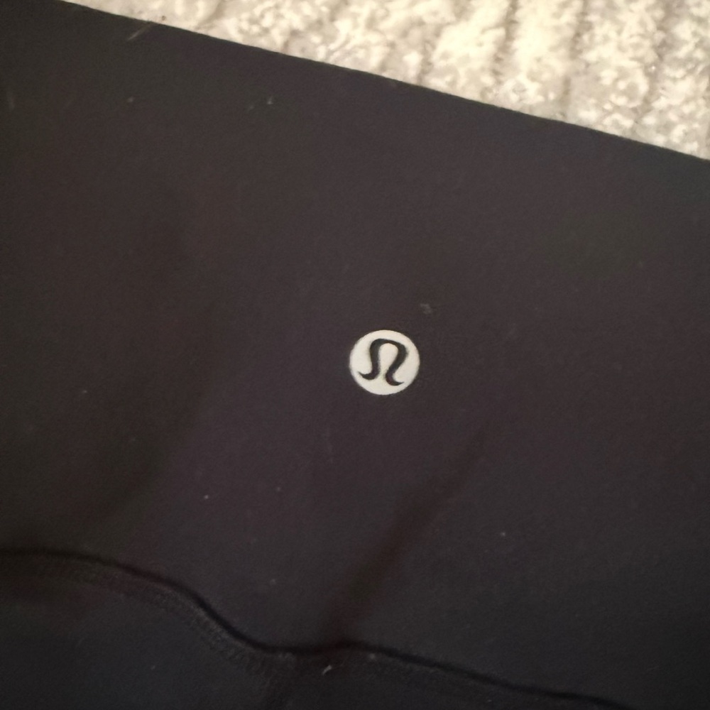 lululemon Black High-Waisted Leggings size 6 - Picture 3 of 4